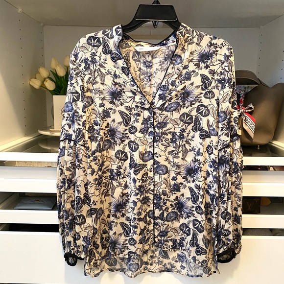 Zara Tops - Zara Floral Print V-Neck Blouse - Blue, Cream, and Black